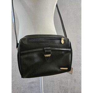 Liz Claiborne Crossbody Bag Womens Purse Vegan Leather Gold Hardware Classic SEE